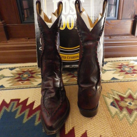 LIKE NEW very little wear on sole Men's Dan Post maroon western boots size 9D - Picture 2 of 8